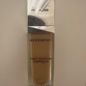 Givenchy Teint Couture Everwear Foundation - y315
